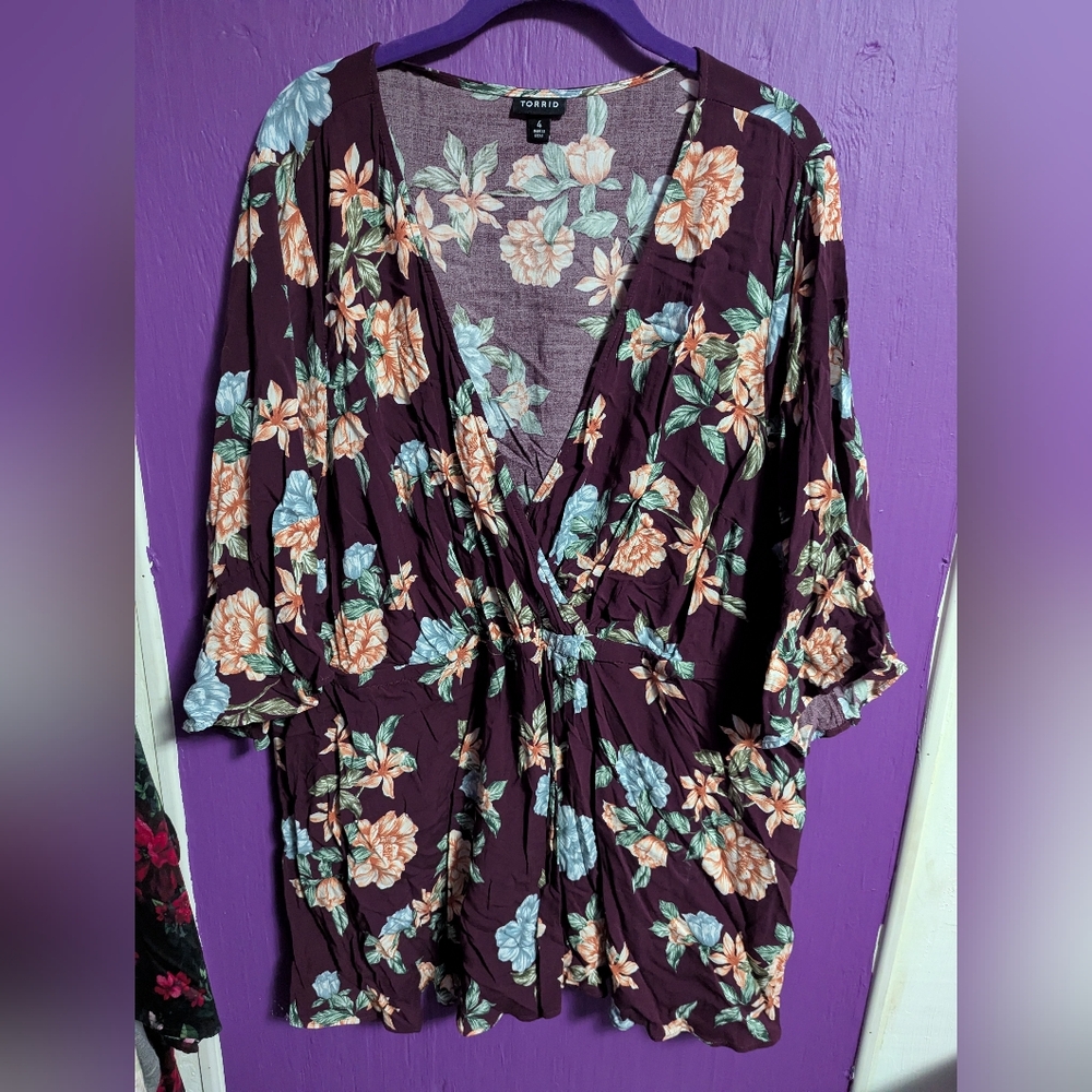 Torrid Purple Floral Stretch Challis Blouse 4X 26 *FLAW MISSING TIE WAIST - Picture 3 of 6
